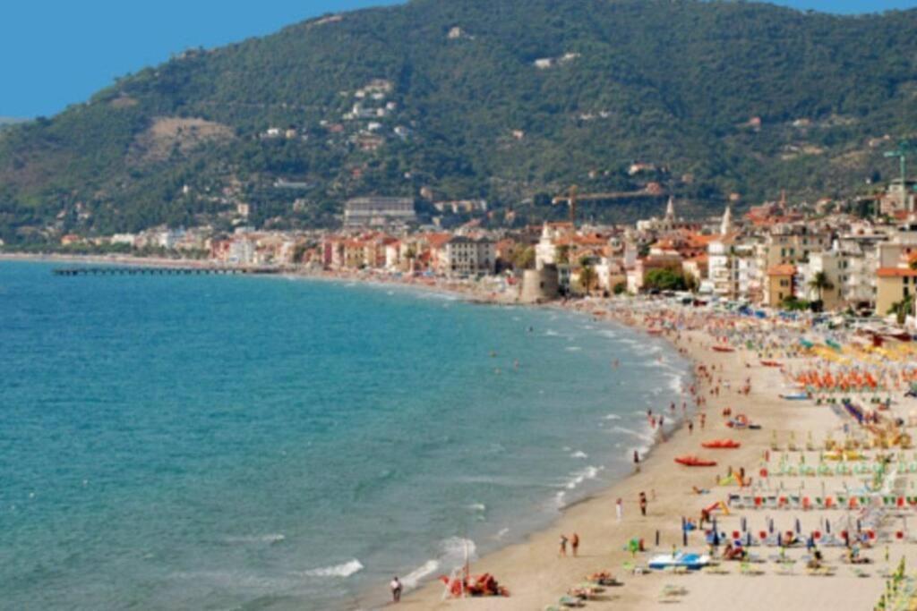 Appartamento Bilocale A 15 Min Da Alassio E Albenga Ranzo-Borgo Esterno foto