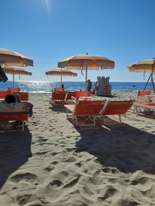 Appartamento Bilocale A 15 Min Da Alassio E Albenga Ranzo-Borgo Esterno foto