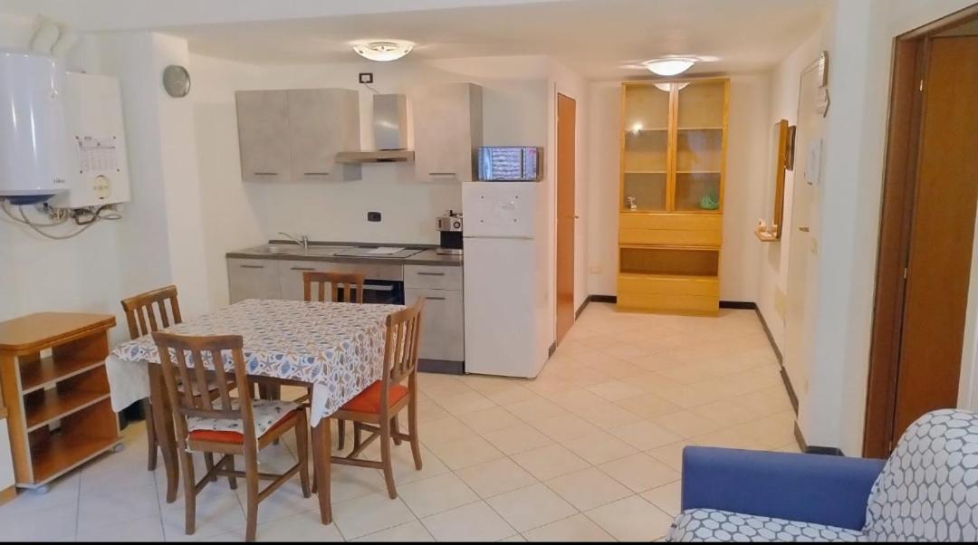Appartamento Bilocale A 15 Min Da Alassio E Albenga Ranzo-Borgo Esterno foto