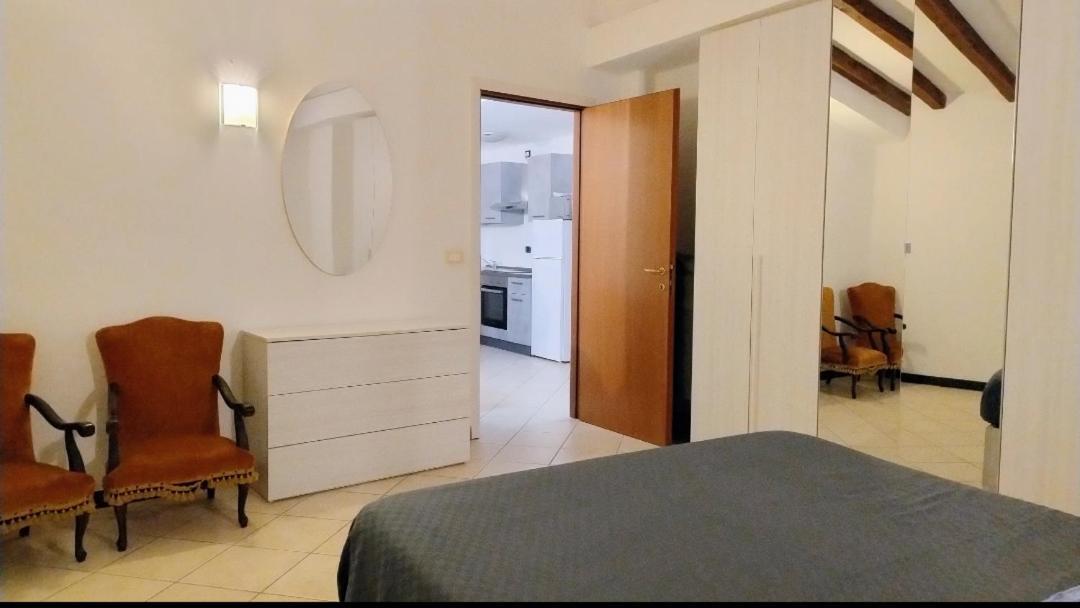 Appartamento Bilocale A 15 Min Da Alassio E Albenga Ranzo-Borgo Esterno foto